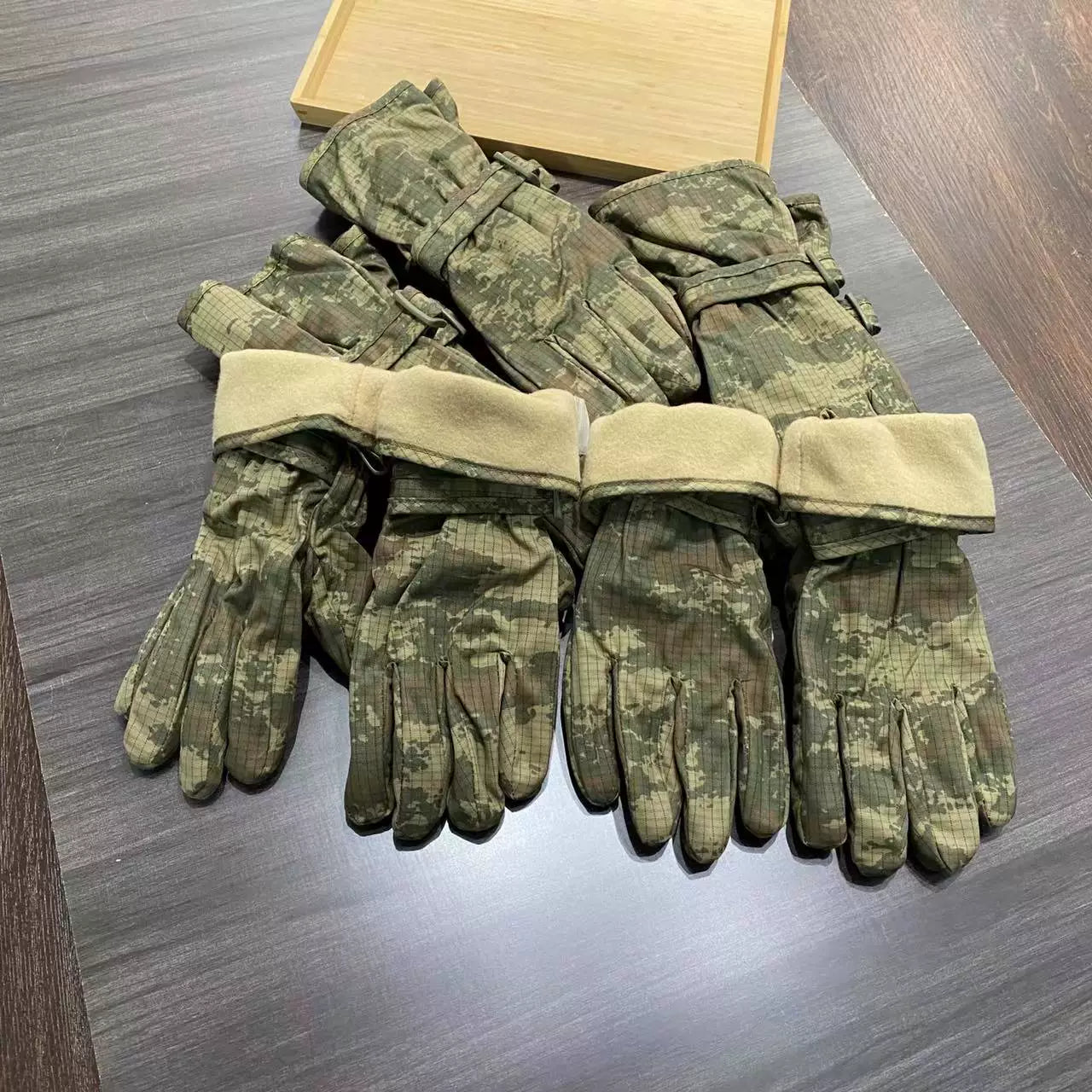 Tactical Camouflage Sports Gloves, Windproof, Waterproof, Plush, Warm, Outdoor Riding, Autumn and Winter