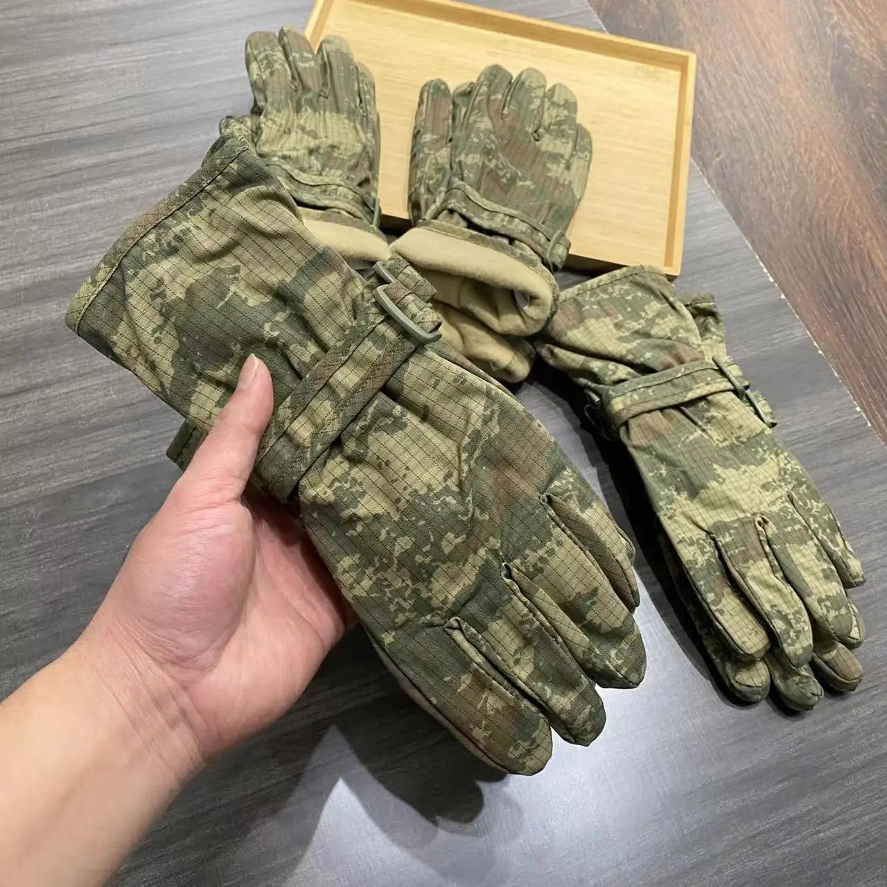 Tactical Camouflage Sports Gloves, Windproof, Waterproof, Plush, Warm, Outdoor Riding, Autumn and Winter